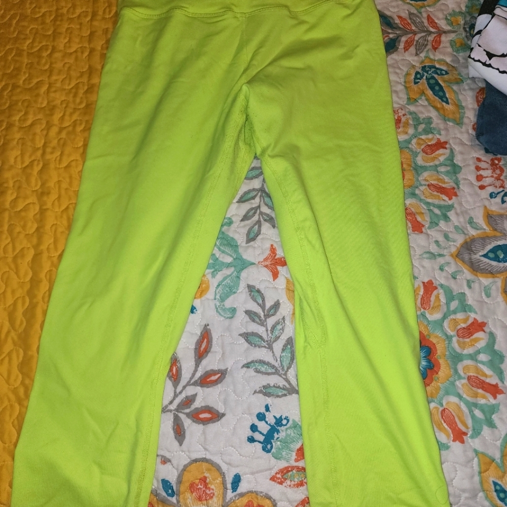 Zyia leggings